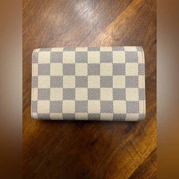 Louis Vuitton Damier Azur Alexandra Wallet - Picture 2 of 16
